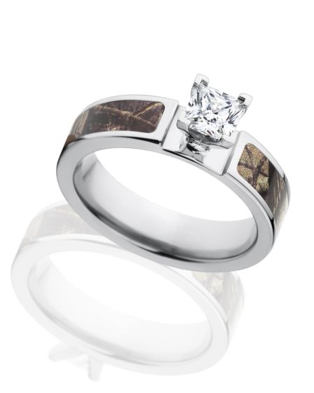 Realtree AP Engagement Camo Bands w/ 1 CTW 14k Setting, Camo Rings