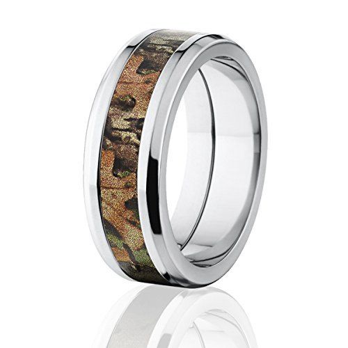 RealTree Xtra Green Official 8mm Wide, Titanium Camouflage Ring
